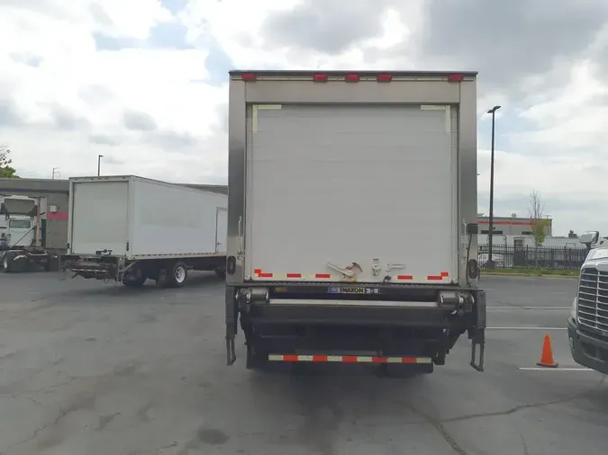 2017 FREIGHTLINER/MERCEDES M2 106