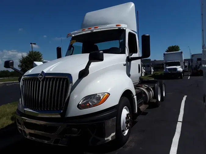 2019 NAVISTAR INTERNATIONAL LT625 DAYCAB T/Ab2dc27bdb2aeb1c1b11ab807b7fc2638