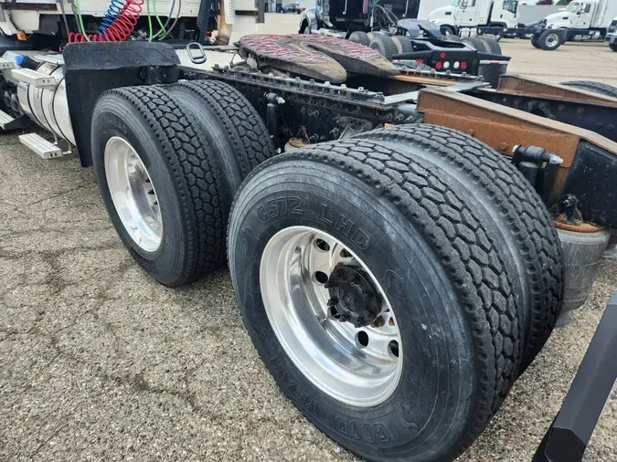 2019 MACK AN64T