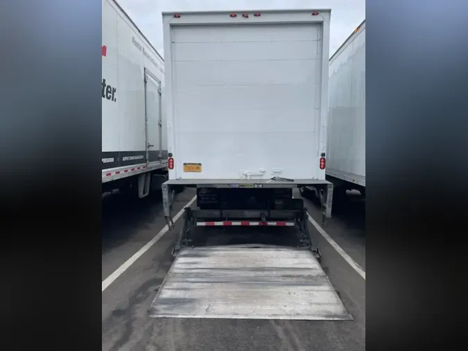 2018 FREIGHTLINER/MERCEDES M2 106