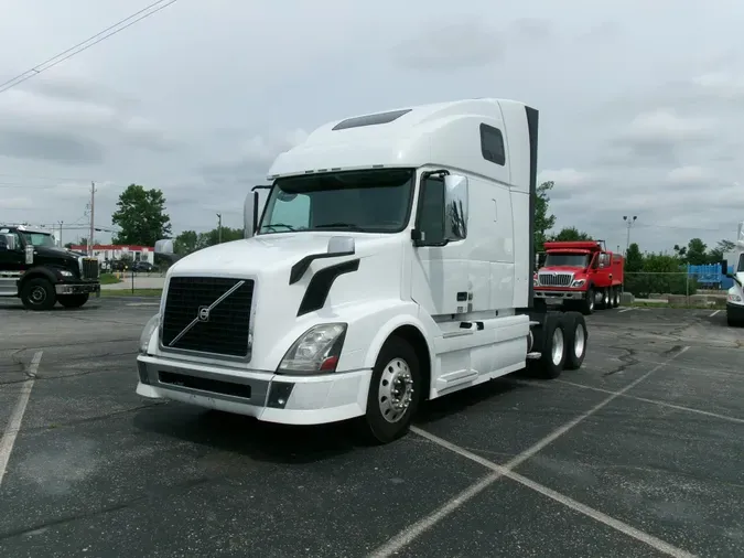 2013 Volvo VNL670b2e282c29958decd10a45b9b40d82445