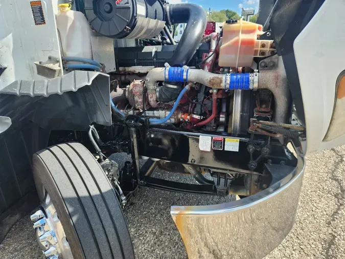 2018 MACK CXU613