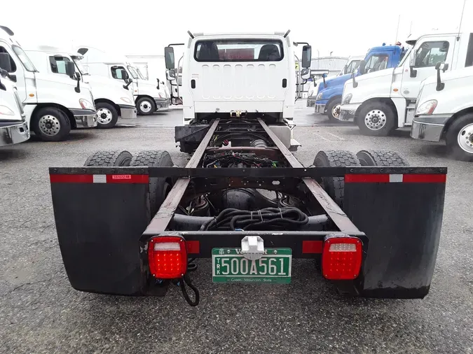 2015 FREIGHTLINER/MERCEDES M2 106