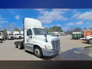 2019 Freightliner Cascadia 125