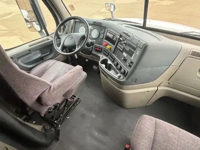 2020 Freightliner Cascadia 125