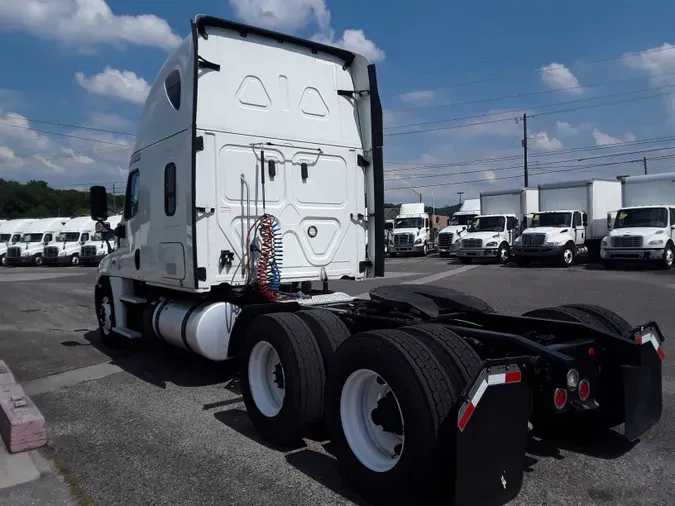 2019 FREIGHTLINER/MERCEDES CASCADIA 125