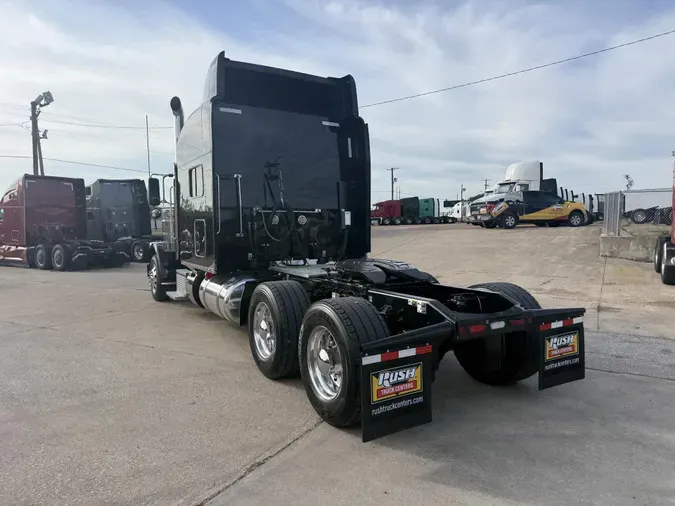 2022 Peterbilt 389b2e93cd0315991f552e0652742b3c7b1