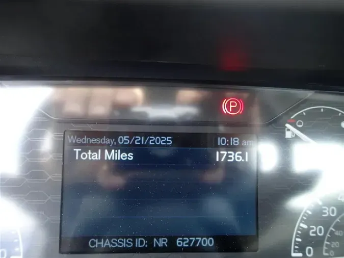 2024 VOLVO VNR62T300