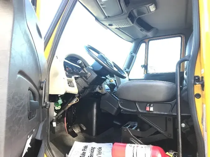 2018 INTERNATIONAL 4300