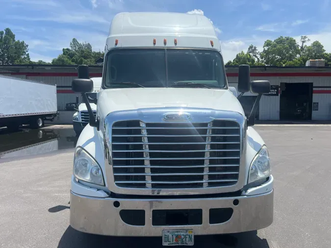 2018 FREIGHTLINER/MERCEDES CASCADIA 125