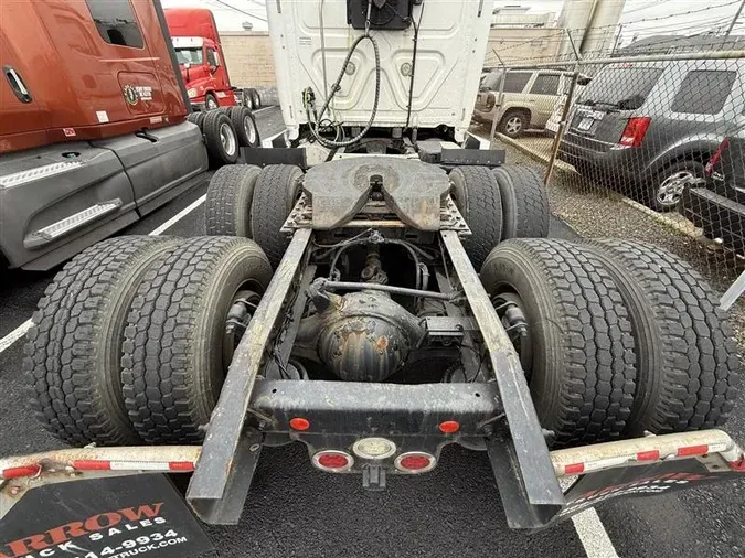 2017 FREIGHTLINER CASCADIA EVOLUTION