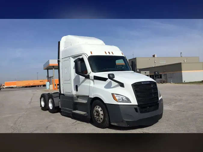 2021 Freightliner Cascadia 126b2f0114ec7d2e79f6efc04cda43299ce
