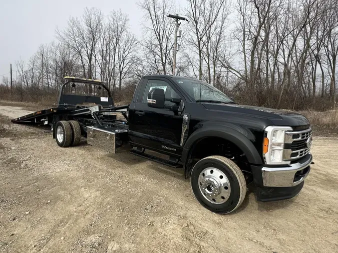 2023 Ford F550 XLT