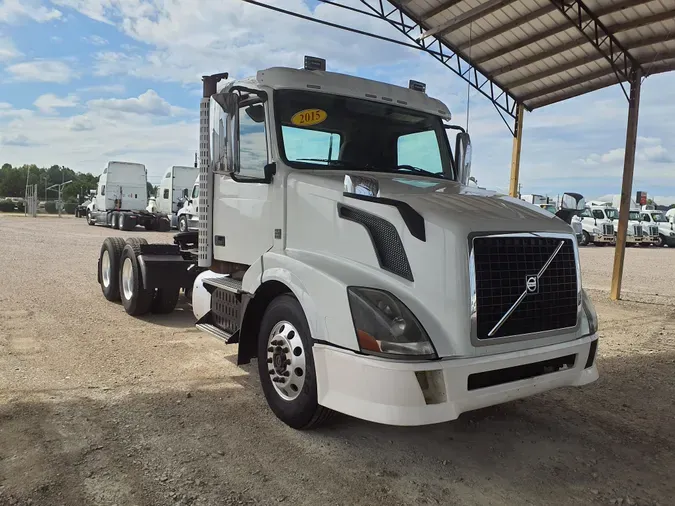 2015 VOLVO VNL64TRACTOR