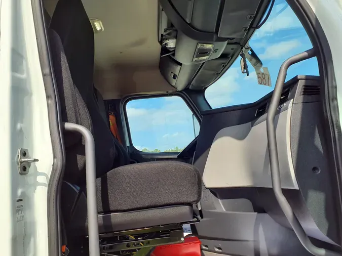 2019 FREIGHTLINER/MERCEDES NEW CASCADIA 126