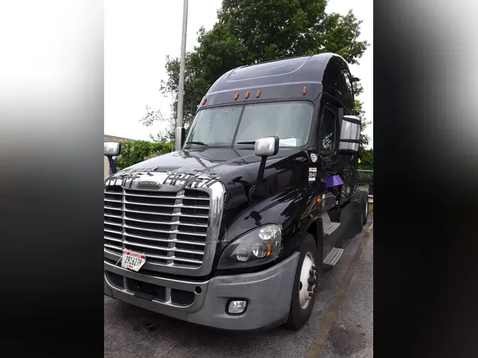 2019 FREIGHTLINER/MERCEDES CASCADIA 125b2f522d614a6447a9c7bc6ad3b418105