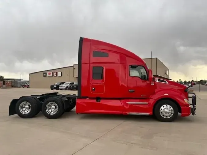 2021 Kenworth T680