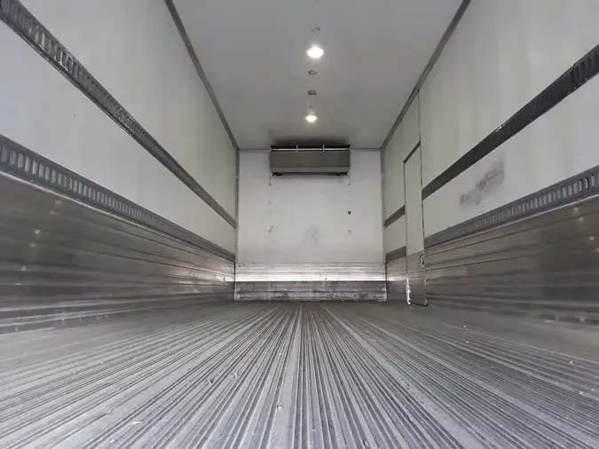 2018 FREIGHTLINER/MERCEDES M2 106