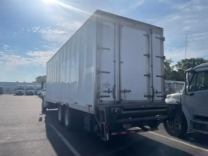 2018 FREIGHTLINER M2 106