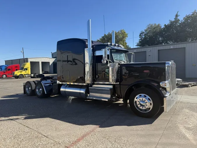 2023 Peterbilt 389b2fba7de58ea81ce4c7f8d0a899dcc21