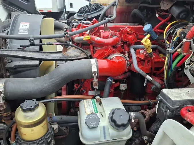 2019 FREIGHTLINER M2 106