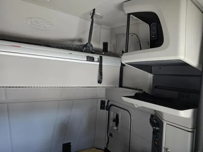 2022 Peterbilt 579b2fd1fd07430019e65f97b11d0e57c62