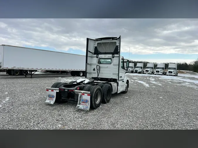 2018 Volvo VNL300