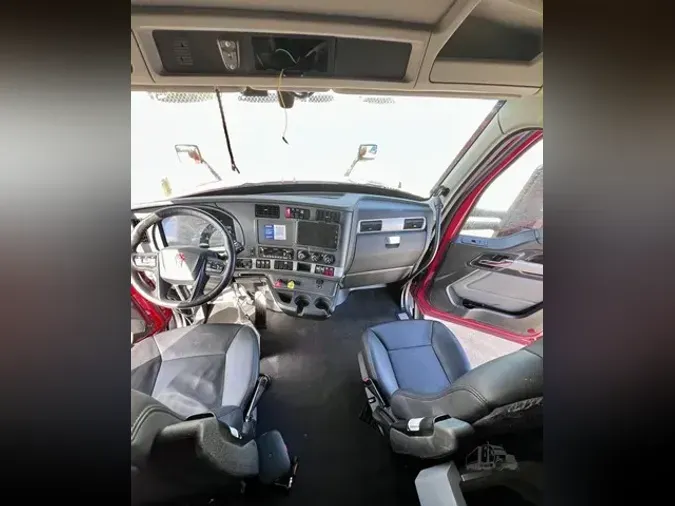2022 KENWORTH T680