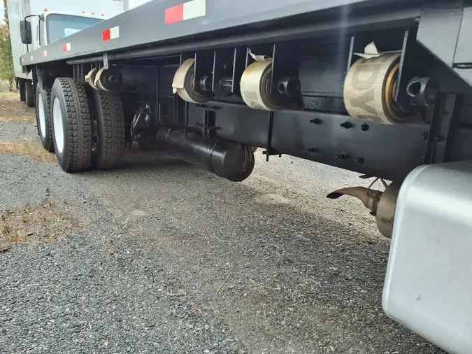 2018 FREIGHTLINER M2 106