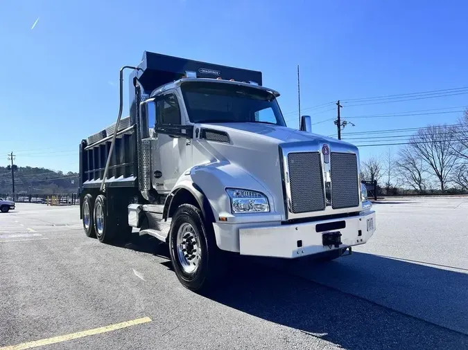 2024 Kenworth T880