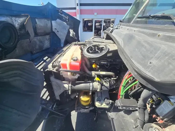 2018 FREIGHTLINER/MERCEDES CASCADIA 113