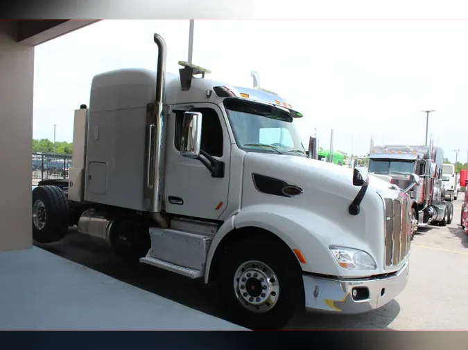 2017 Peterbilt 579