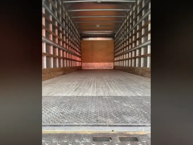 2019 FREIGHTLINER/MERCEDES M2 106