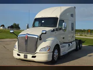 2021 KENWORTH T680