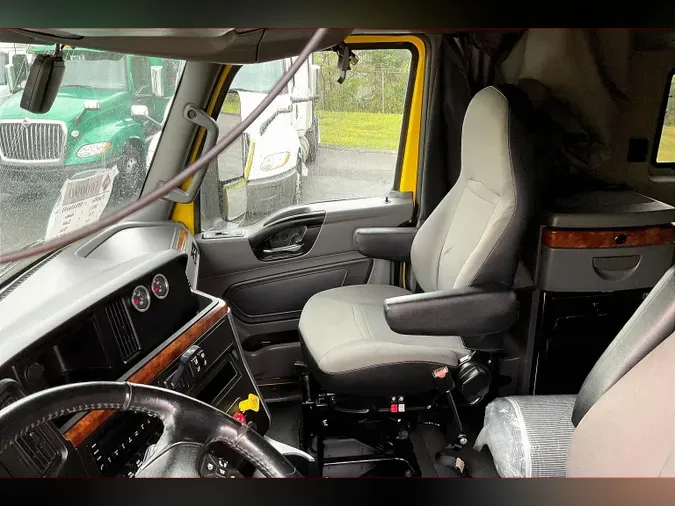 2021 INT LT625 6x4