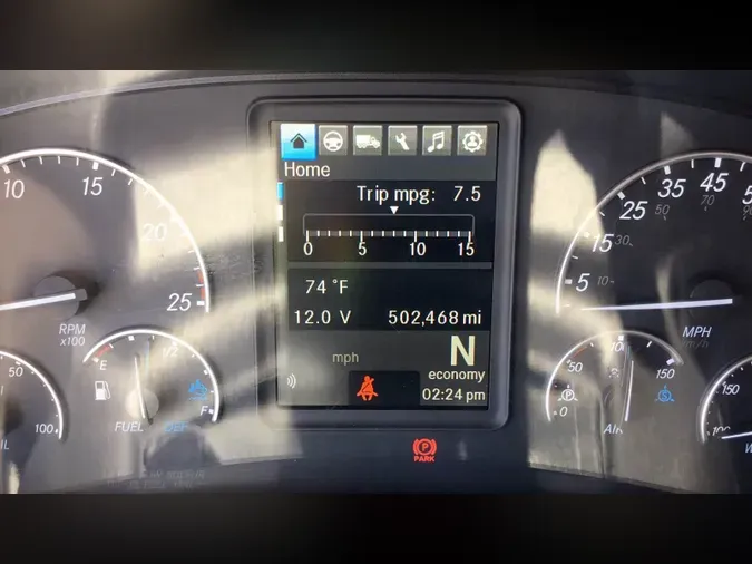 2023 Freightliner Cascadia 126