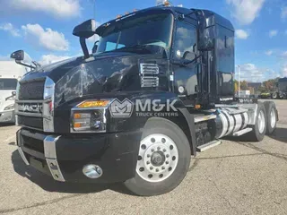 2020 MACK AN64T