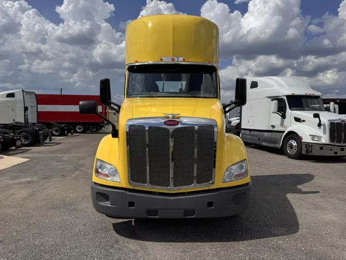 2021 Peterbilt 579