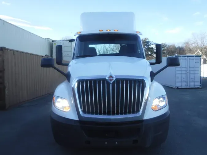 2019 NAVISTAR INTERNATIONAL LT625 DAYCAB T/A