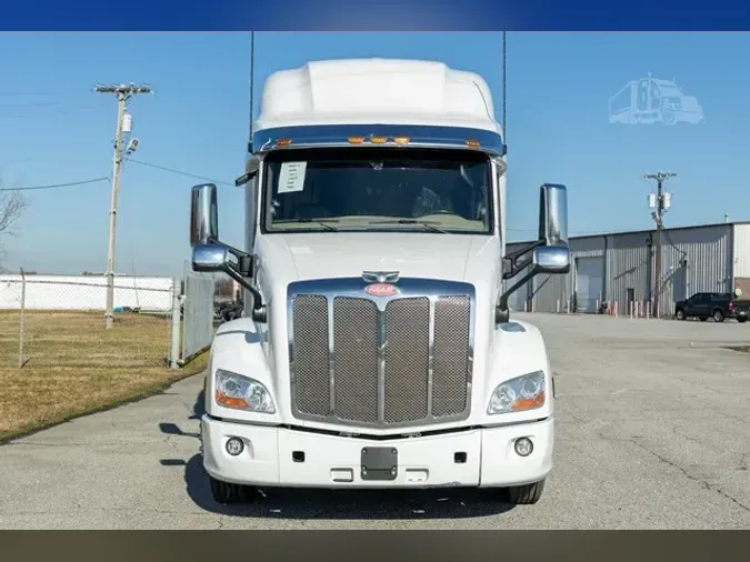 2022 PETERBILT 579