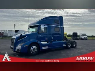 2020 VOLVO VNL860