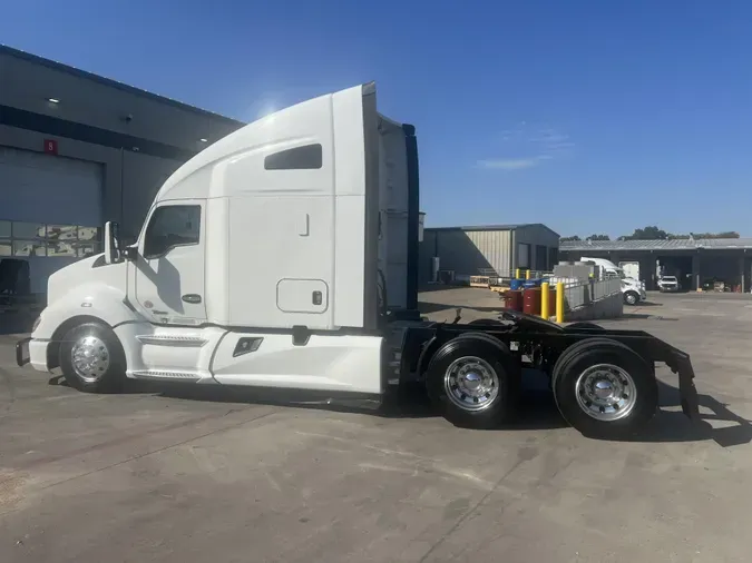 2021 Kenworth T680