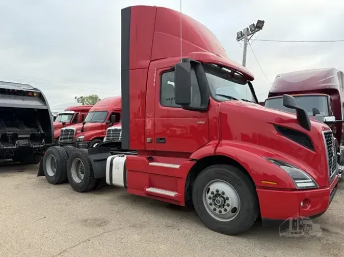 2021 VOLVO VNR64T300b32ef7469bd0059acf05e465dab5077e
