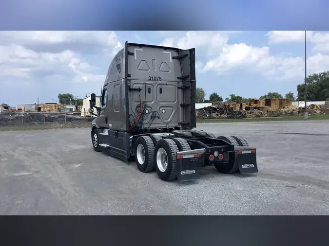 2024 Freightliner Cascadia 126