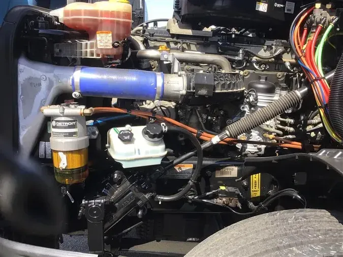 2021 FREIGHTLINER CA126