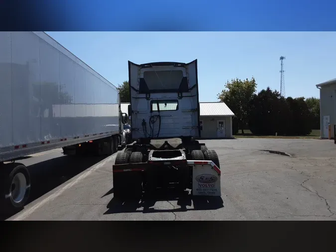 2018 Volvo VNL300