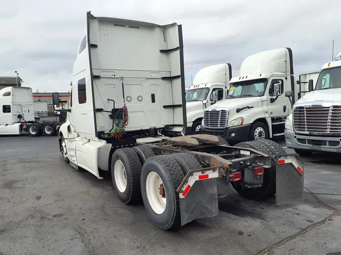 2019 NAVISTAR INTERNATIONAL LT625 SLPR CAB