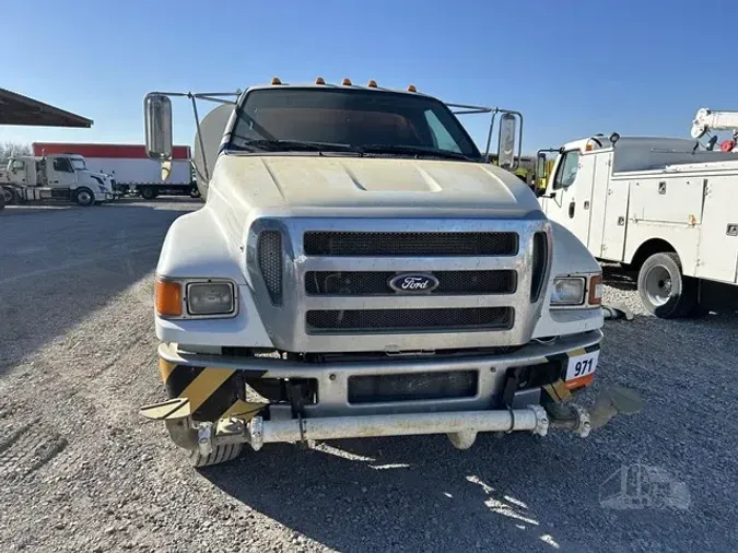 2007 FORD F750 SD