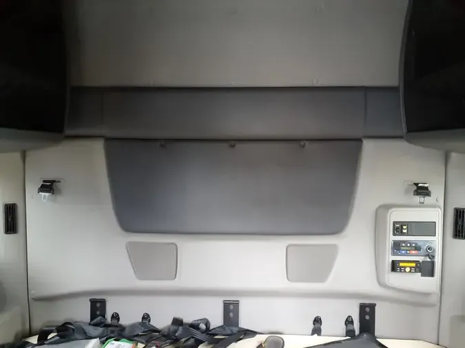 2019 NAVISTAR INTERNATIONAL LT625 SLPR CAB