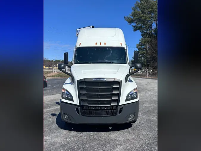 2021 FREIGHTLINER CASCADIA 126